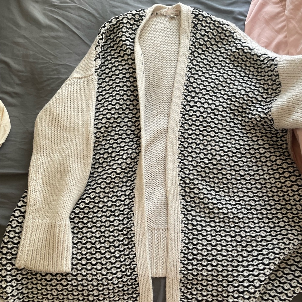 Winter thick, cozy shrug